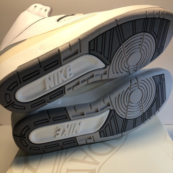 Air Jordan 2 Retro White cement Grey Sail Black Men’s Size 9.5 Women’s 11 New - Picture 8 of 15